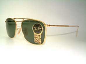 Ray Ban Rectangle Details