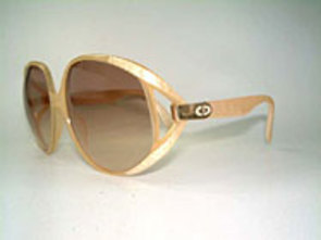 Christian Dior 2320 Details