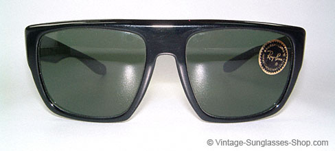John Carpenter's They Live - Put the glasses on!