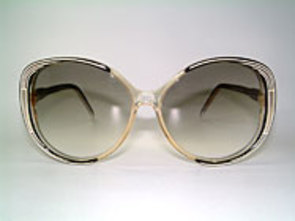 Nina Ricci 127 Details