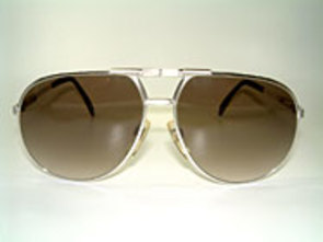 Metzler 0256 - Brad Pitt Details