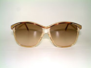 Nina Ricci 120 Details