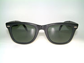 Ray Ban Wayfarer I - Folding Details