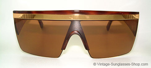 yellow pilot sunglasses