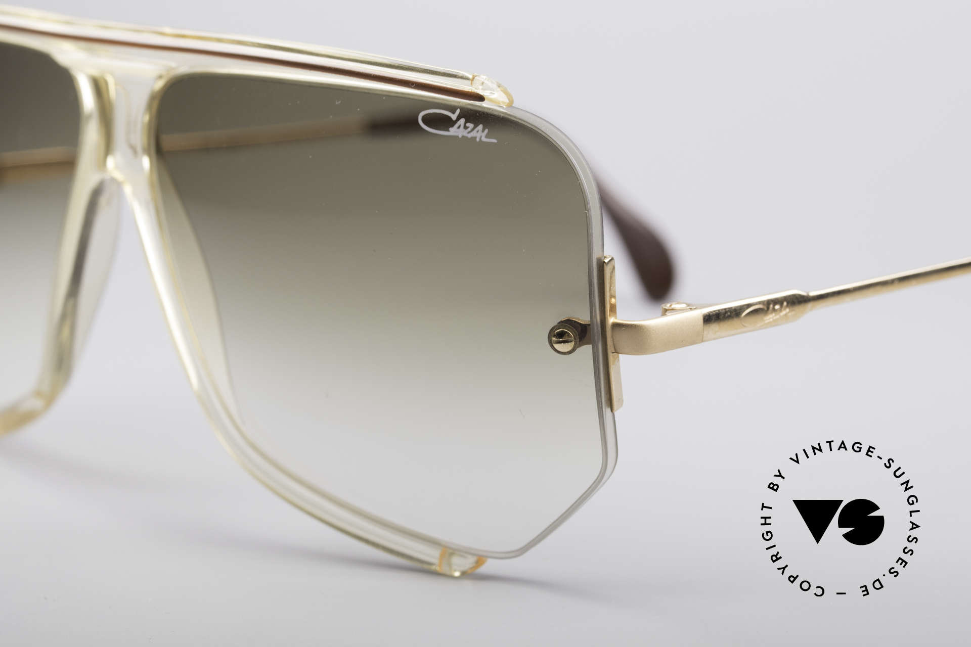 Cazal 850