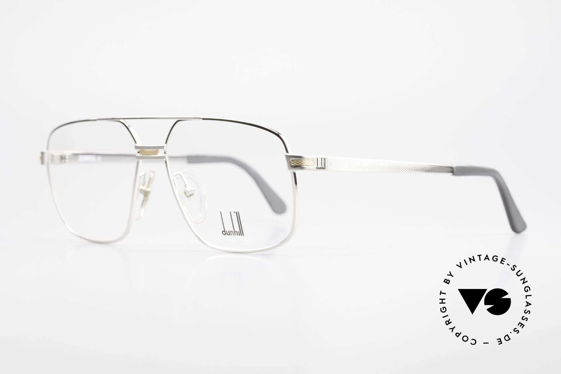 Dunhill 6134 Platinum Plated 90's Frame, soft sheen thanks to hundrets of minute facets, Made for Men