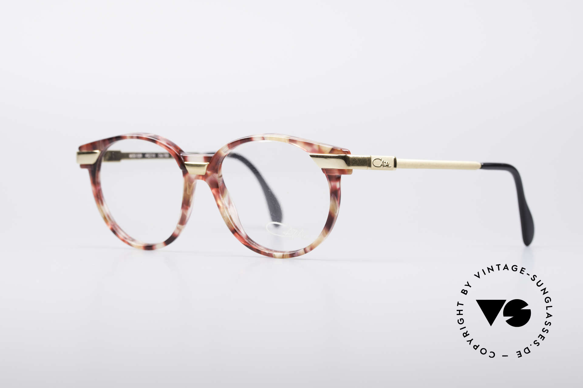 small round glasses