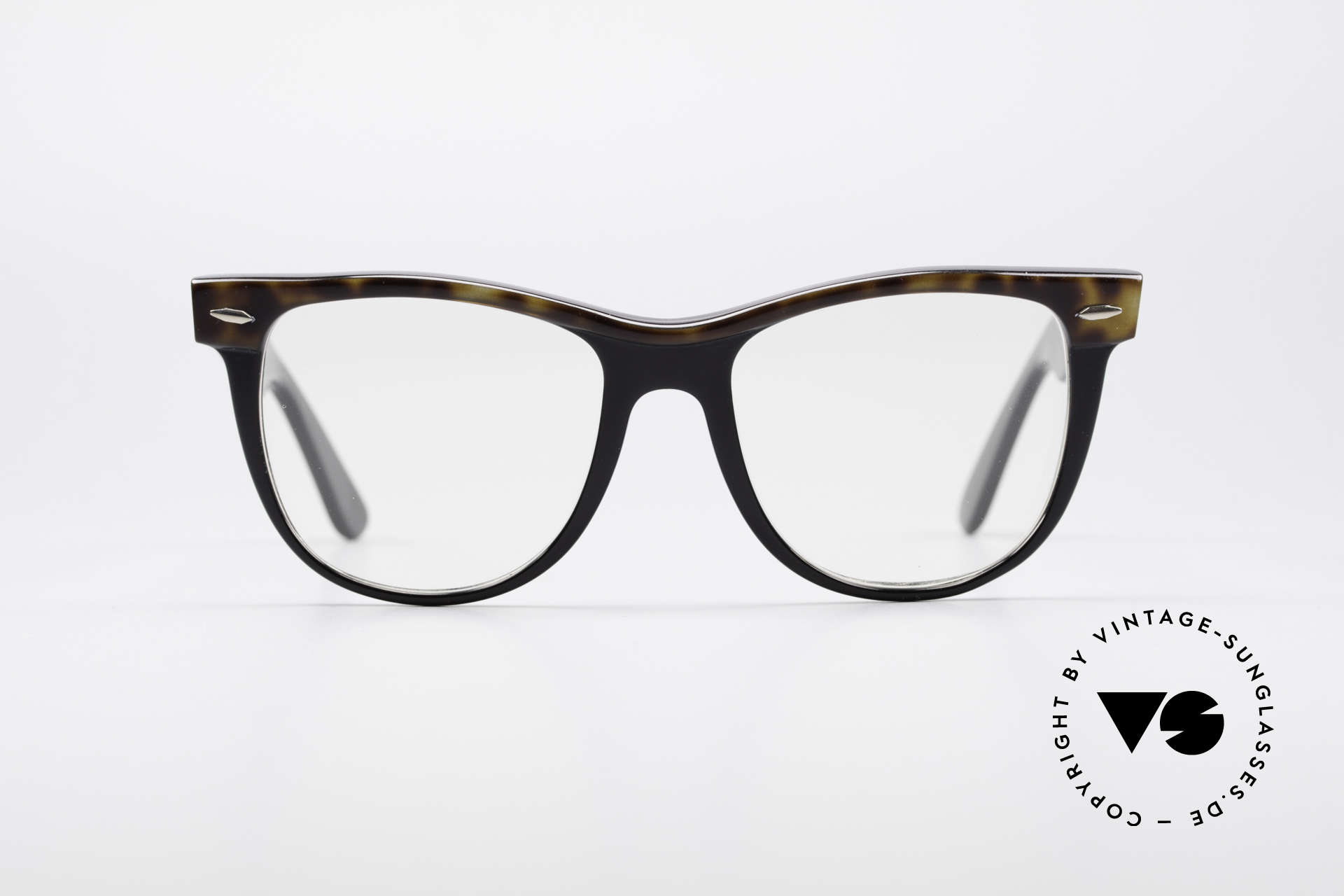 ray ban wayfarer jfk