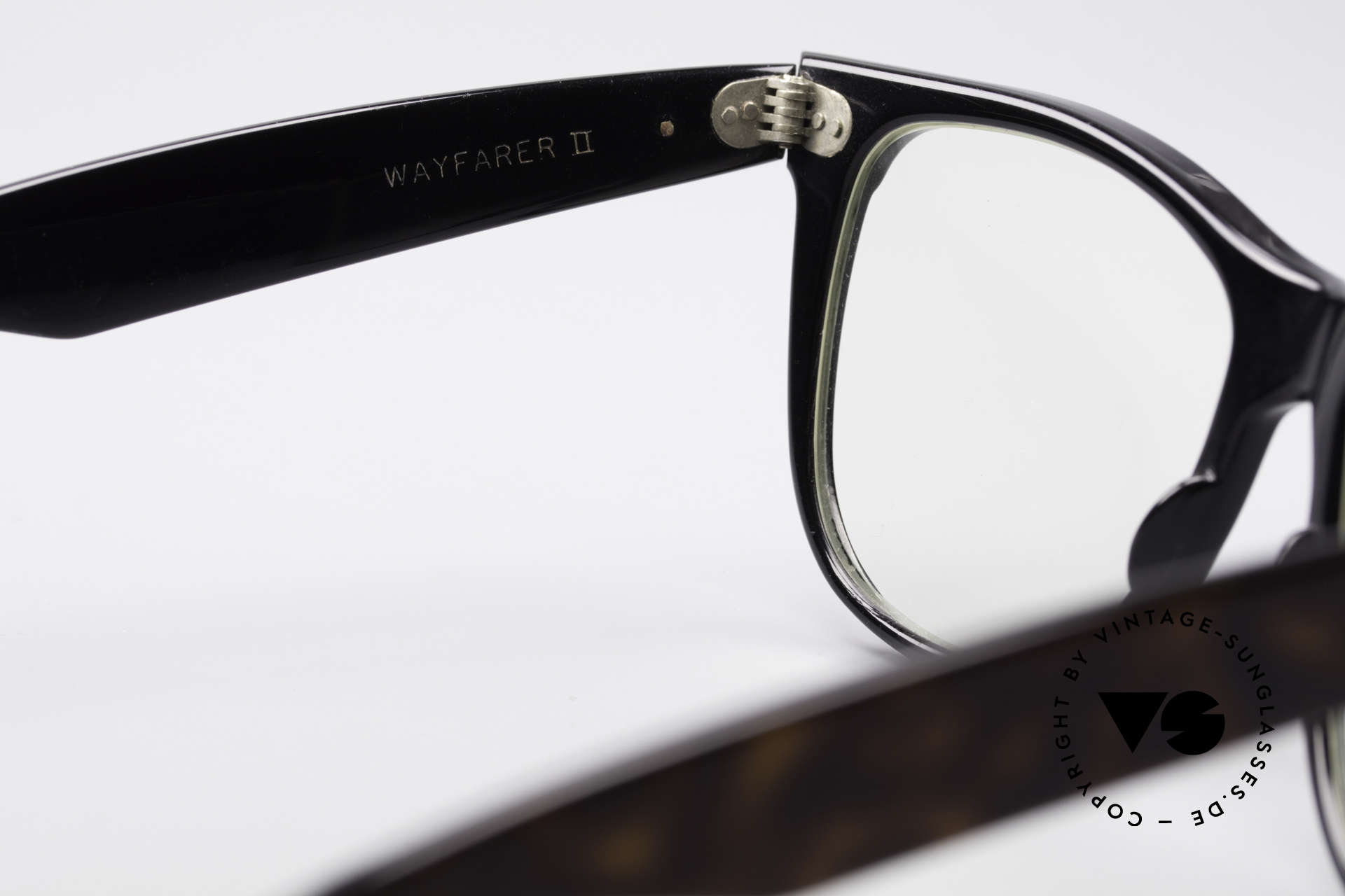 ray ban wayfarer jfk