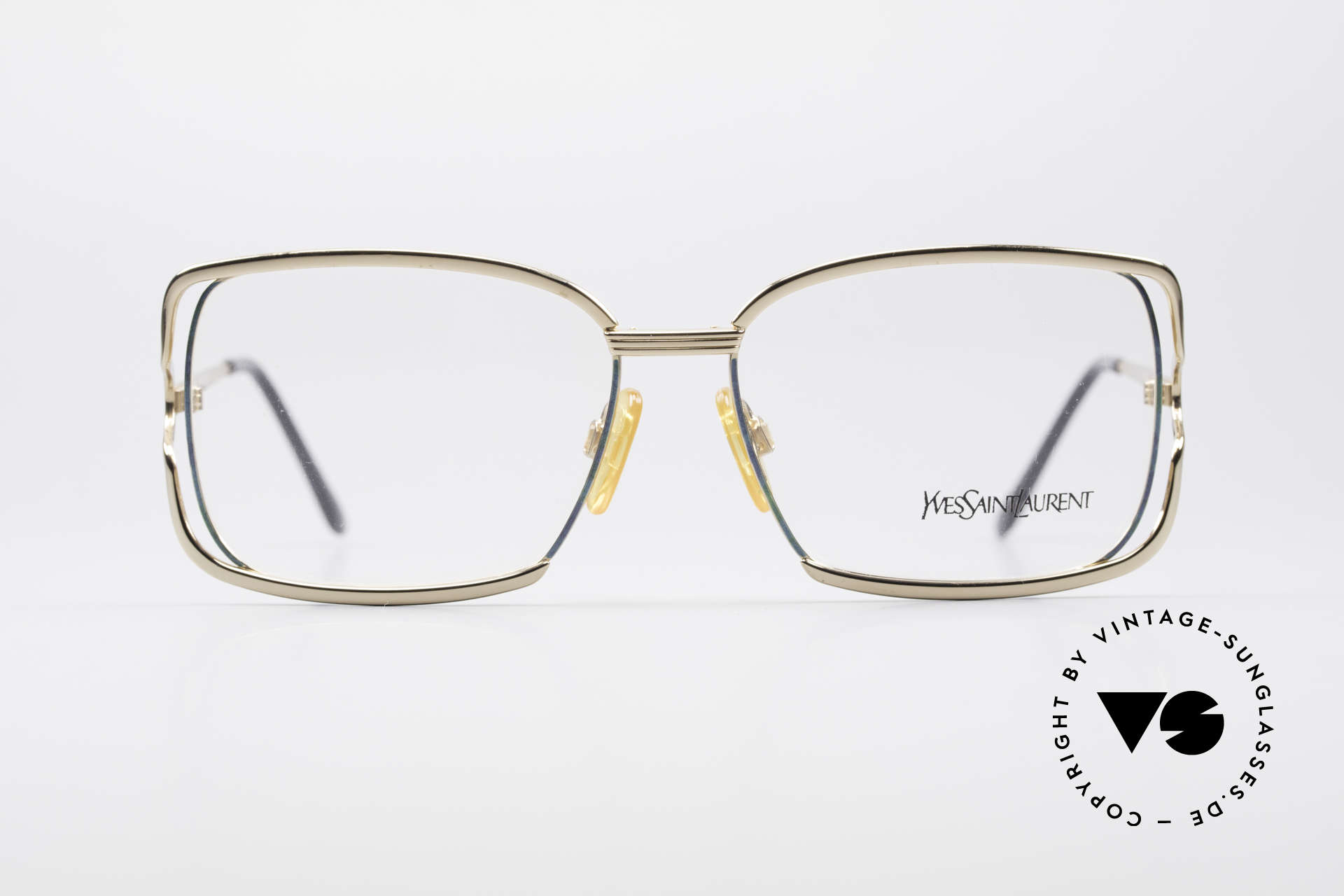 Yves Saint Laurent 4046 Vintage Ladies Eyeglasses, by the famous style icon: Yves Saint LAURENT, Made for Women