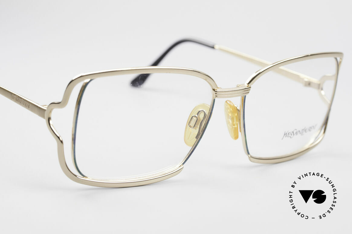 Yves Saint Laurent 4046 Vintage Ladies Eyeglasses, unworn (like all our YSL specs) + orig. YSL case, Made for Women