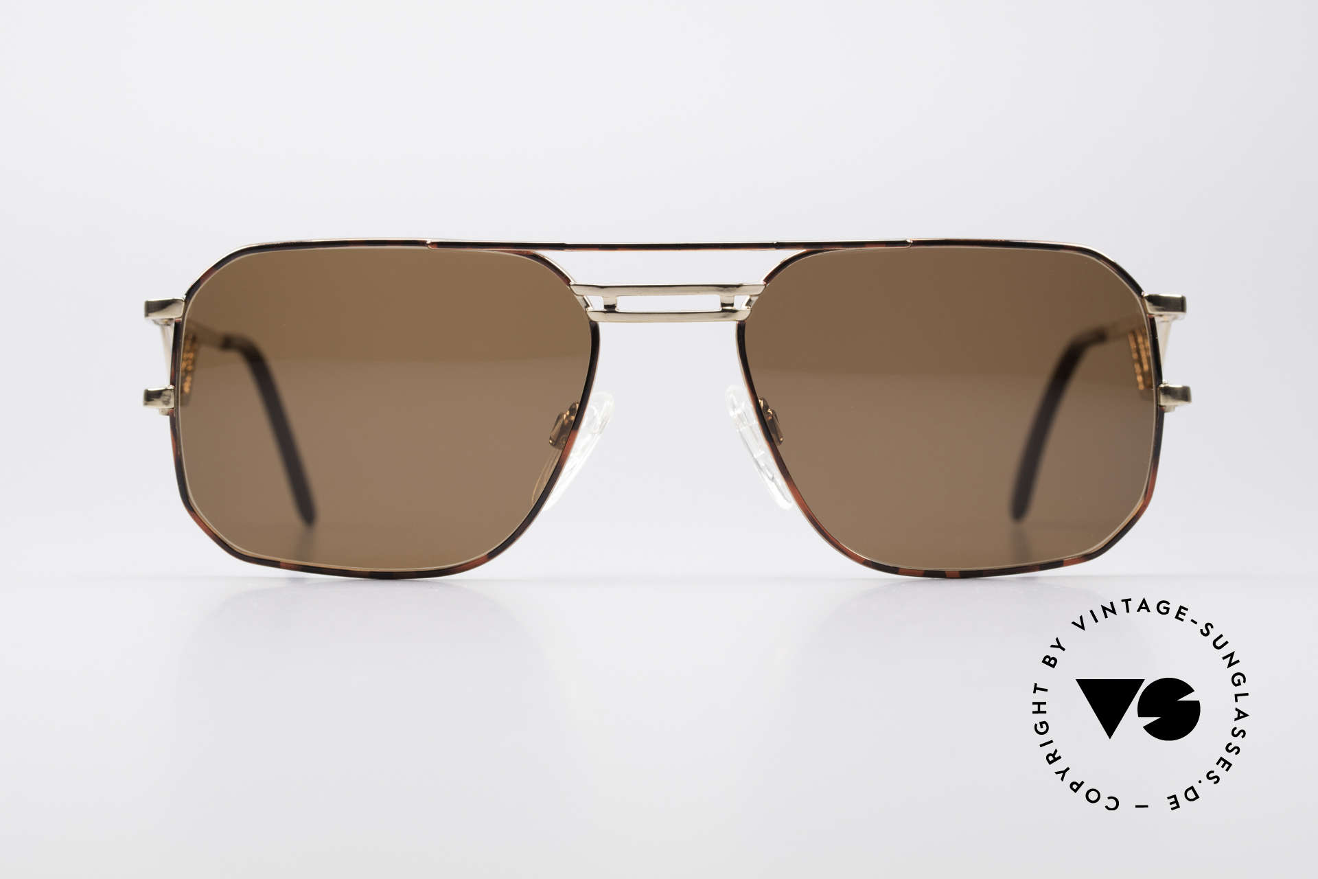 Neostyle Boutique 306 80's Men's Sunglasses Vintage, sought-after model of the 'BOUTIQUE SERIES', Made for Men