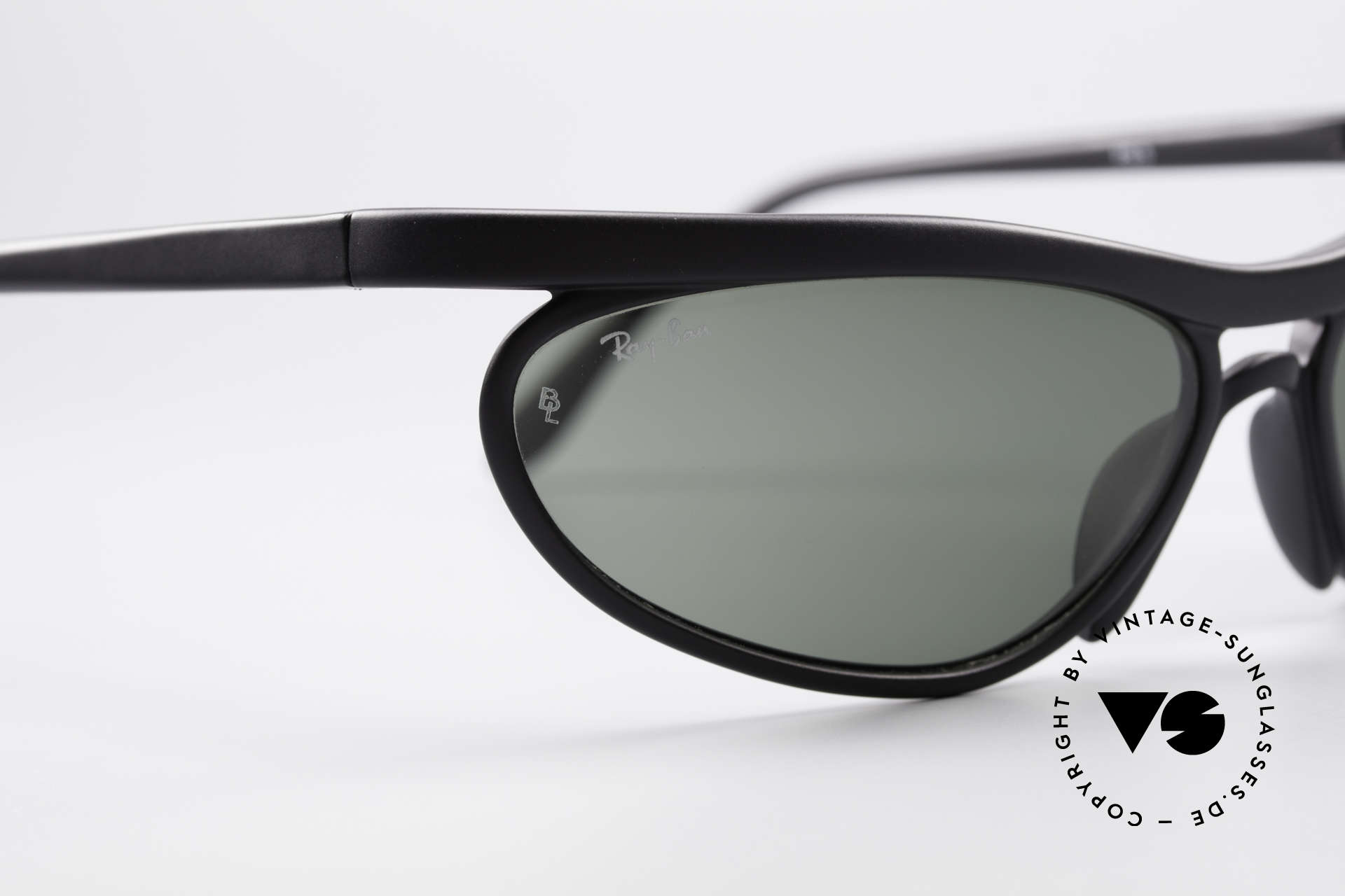 ray ban predator 3