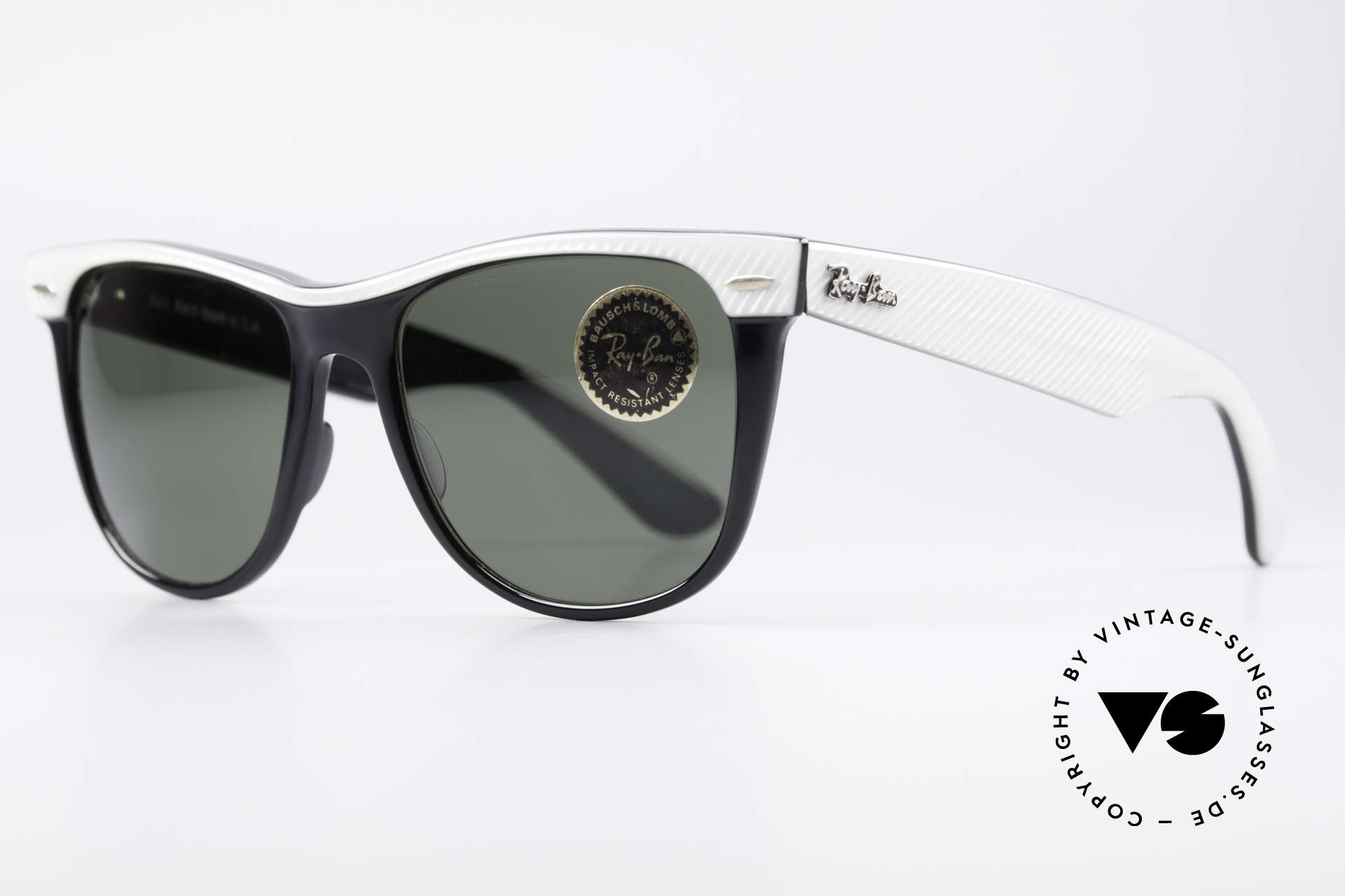 white and black ray bans