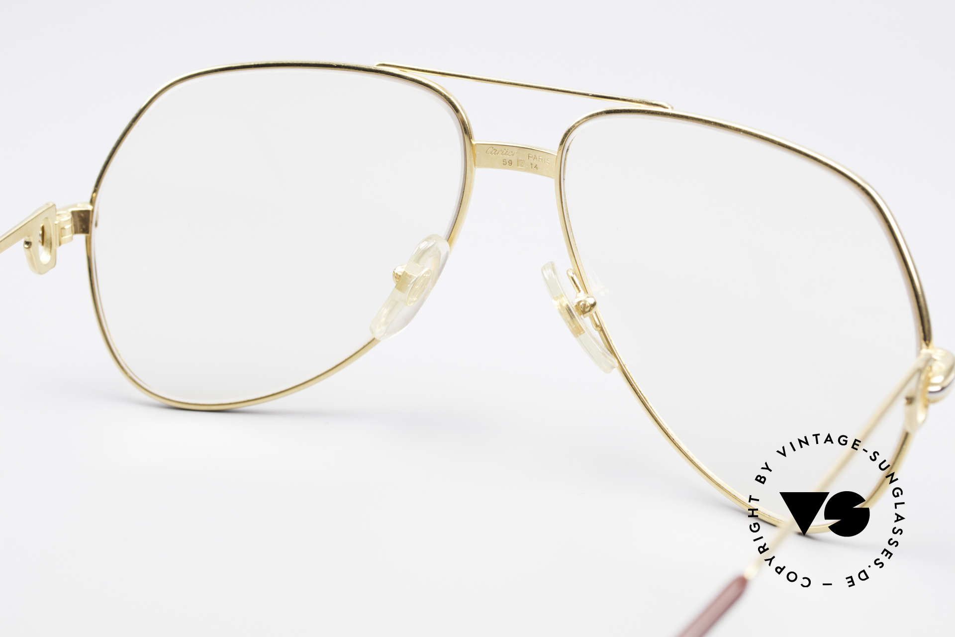 Cartier Vendome LC - M Changeable Cartier Lenses, the lenses are darker in the sun and lighter in the shade, Made for Men and Women