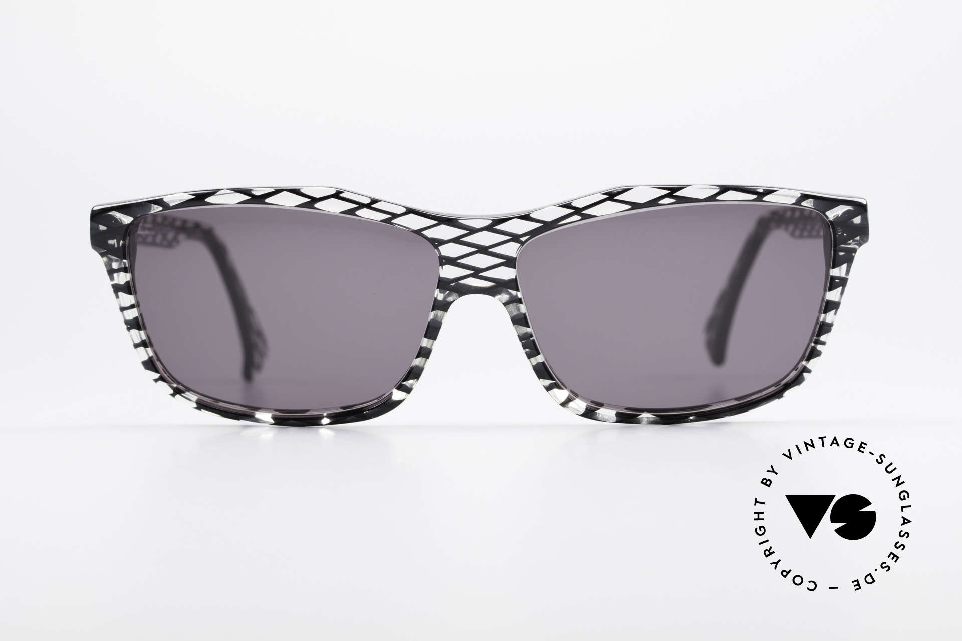 Alain Mikli 701 / 280 Designer Sunglasses Ladies, terrific frame pattern: crystal / black netted; unique!, Made for Women