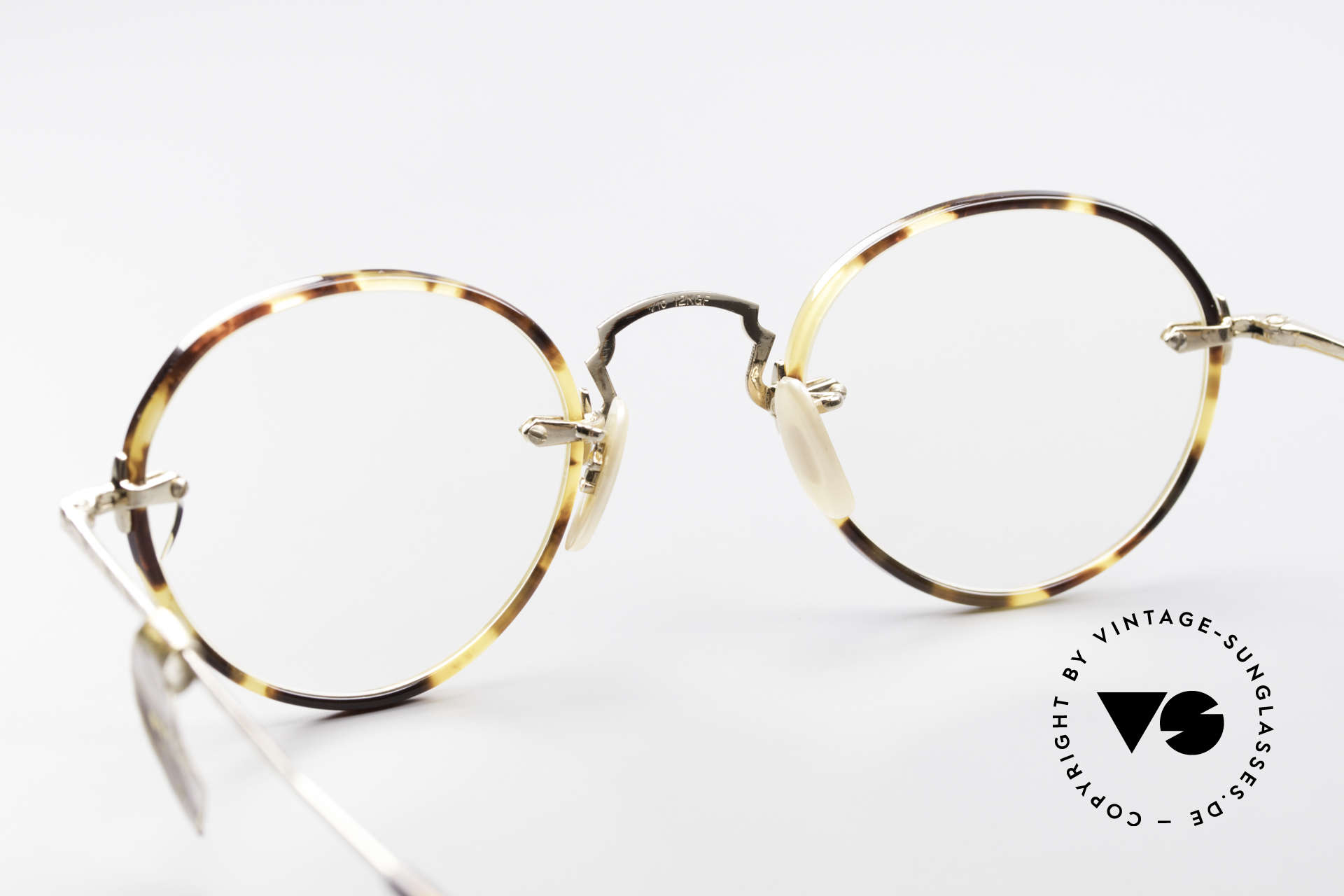 oliver peoples luxottica