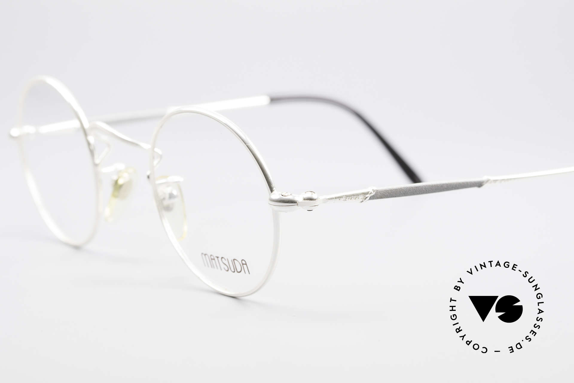 Matsuda 2872 90's Designer Glasses Round, costly 'design elements' decorate the frame (size 44-24), Made for Men and Women