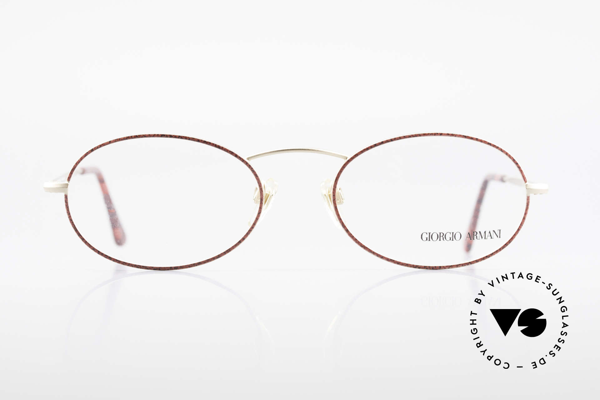 Giorgio Armani 125 Oval 80's Vintage Glasses, discreet oval metal frame with brilliant red finish, Made for Women