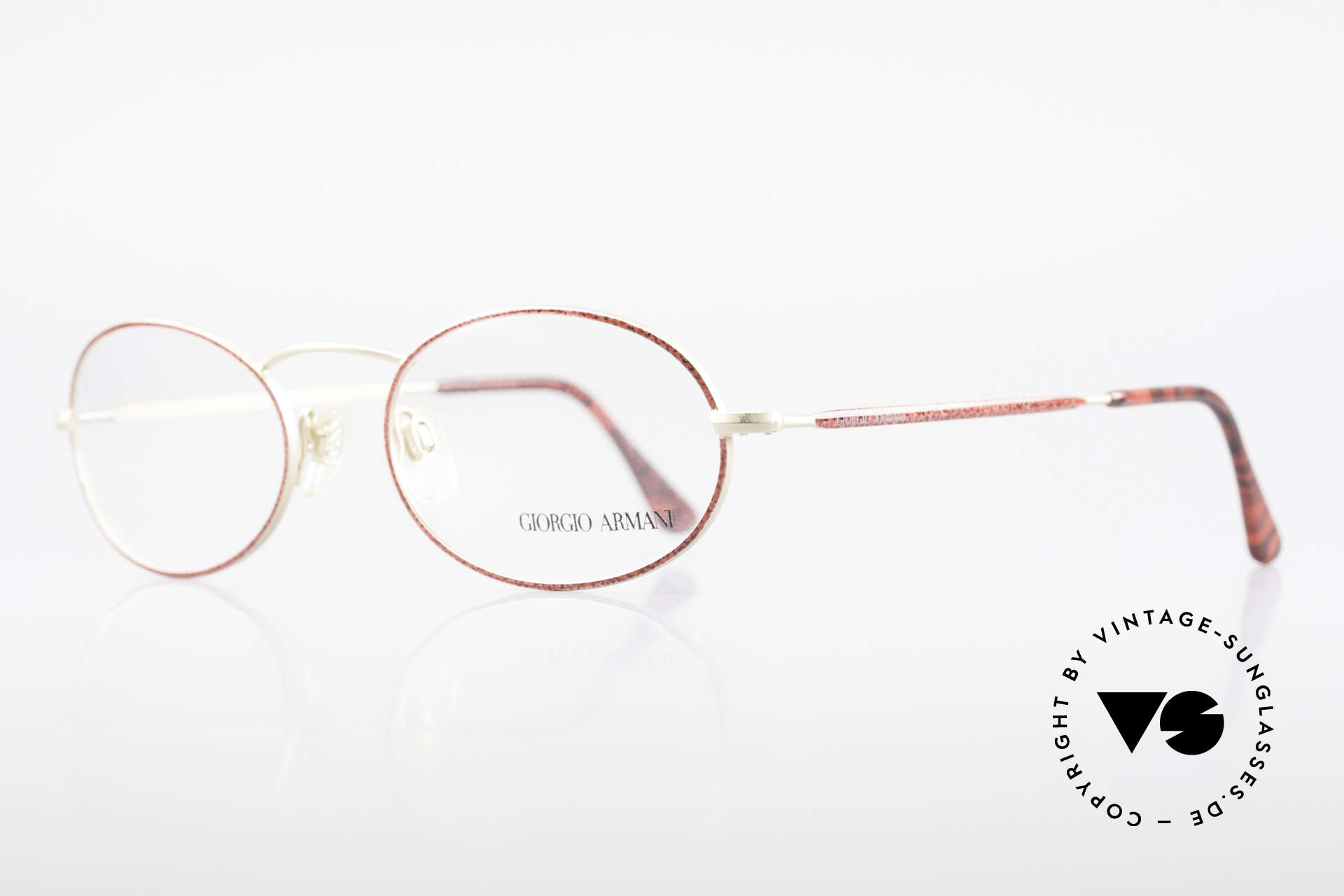 Giorgio Armani 125 Oval 80's Vintage Glasses, sober, timeless style: suitable for many occasions, Made for Women