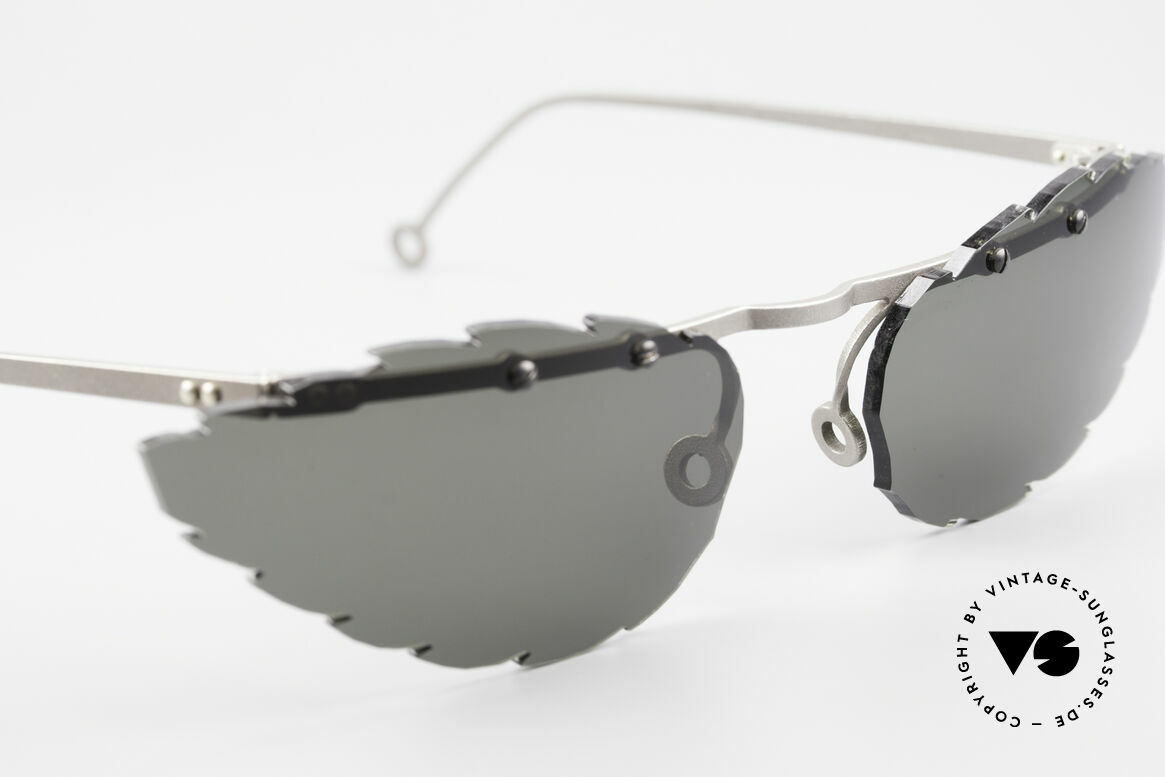 Theo Belgium Asis Lenses shaped like a leaf, never worn, one of a kind; Theo frame for all who dare!, Made for Men and Women