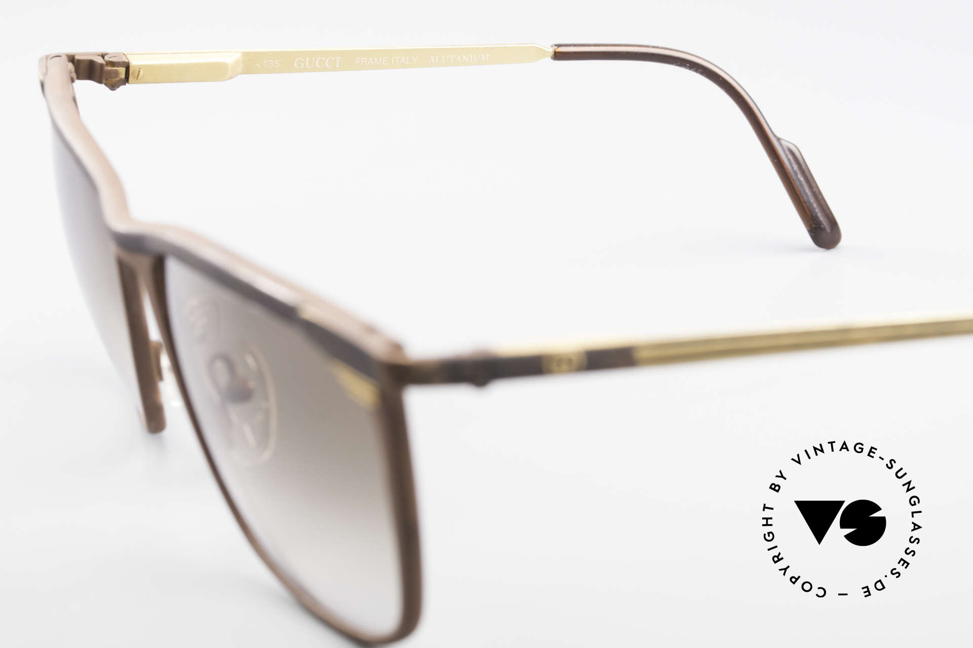 Gucci 2227 Luxury Designer Sunglasses, NO RETRO sunglasses, but an old vintage original, Made for Men and Women