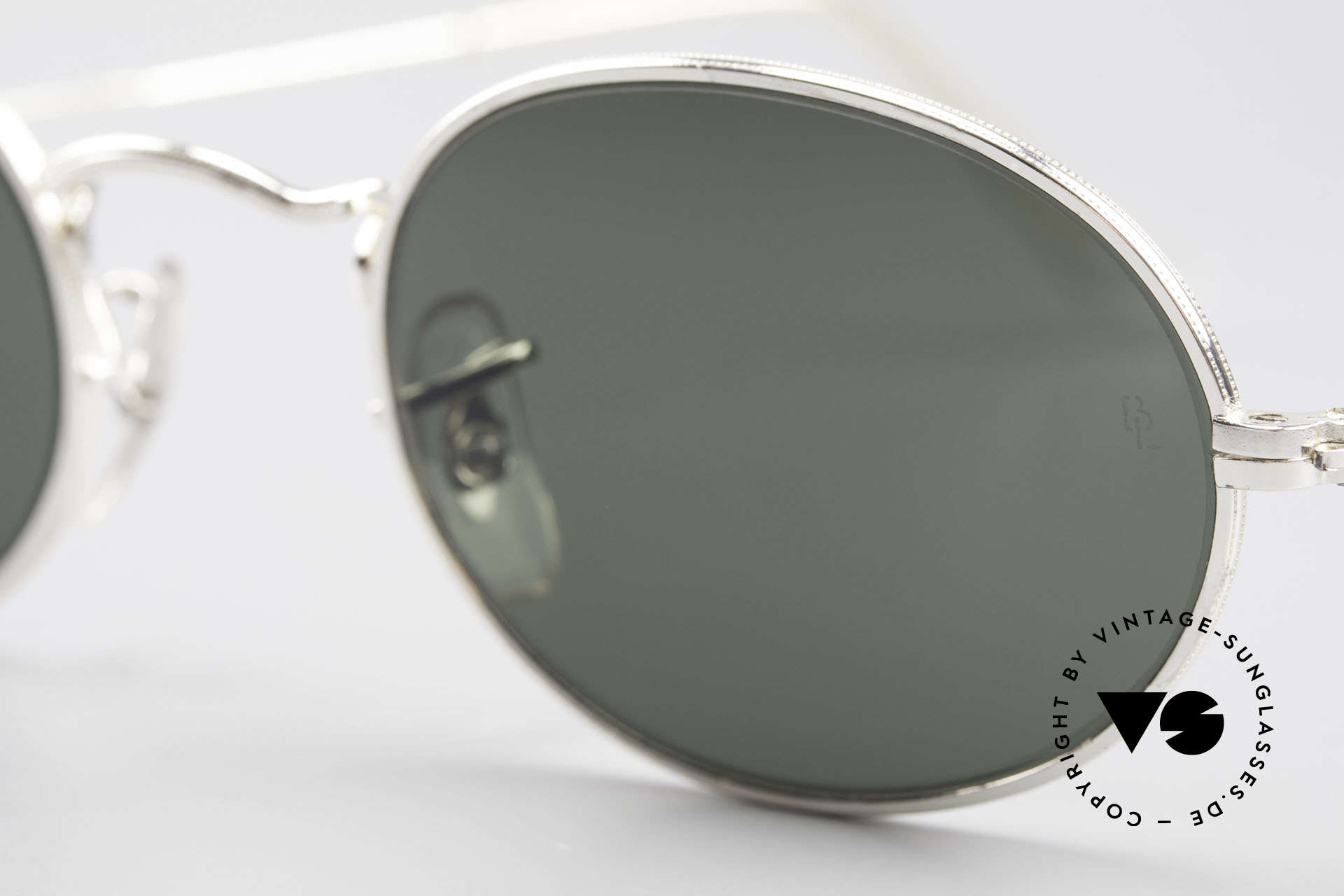 small oval ray bans