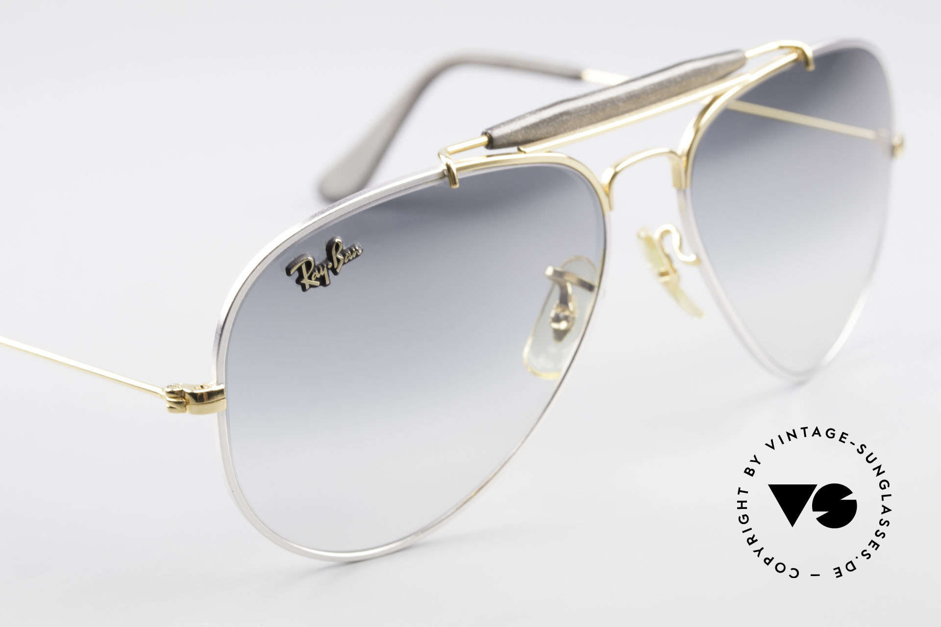 ray ban aviator black price