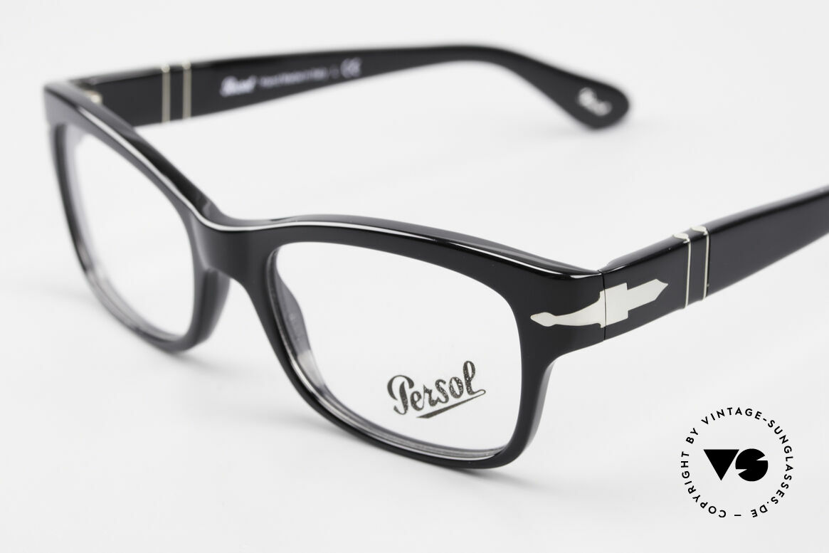 Persol 3054 Vintage Glasses Classic Frame, reissue of the old vintage Persol RATTI models, Made for Men and Women