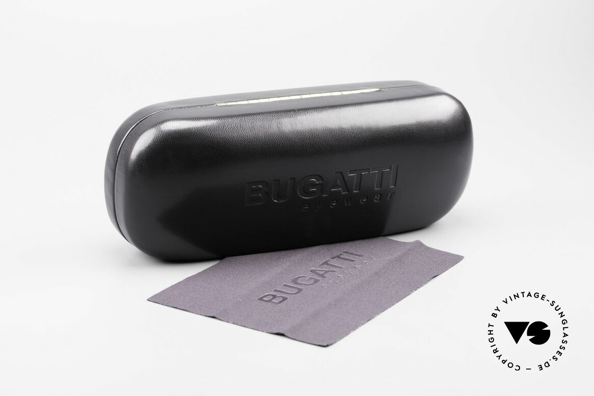 Bugatti 534 Men's Striking Plastic Frame, Size: medium, Made for Men