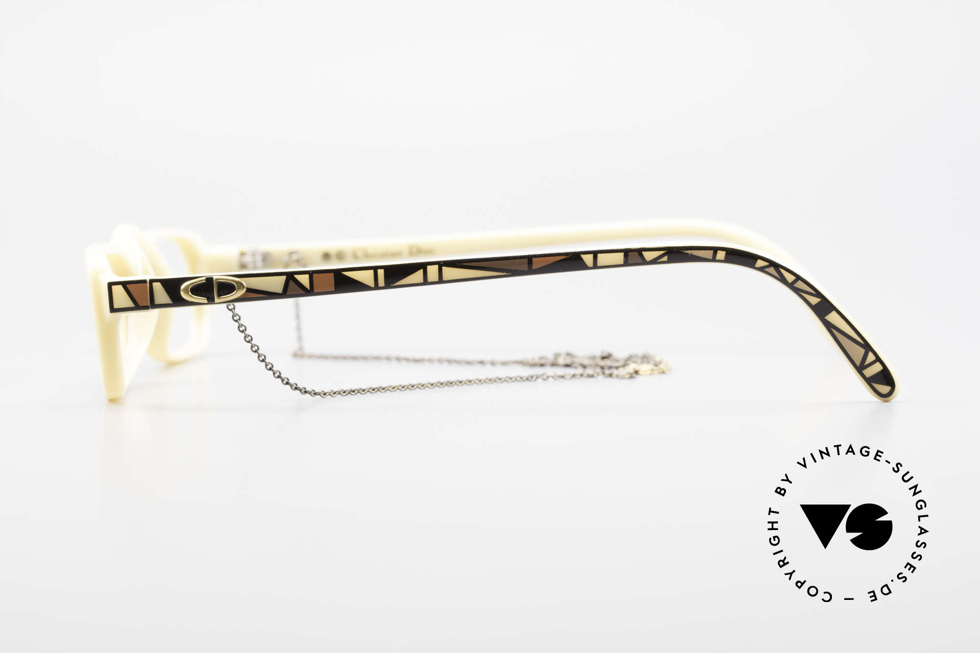 Dior glasses chain clearance