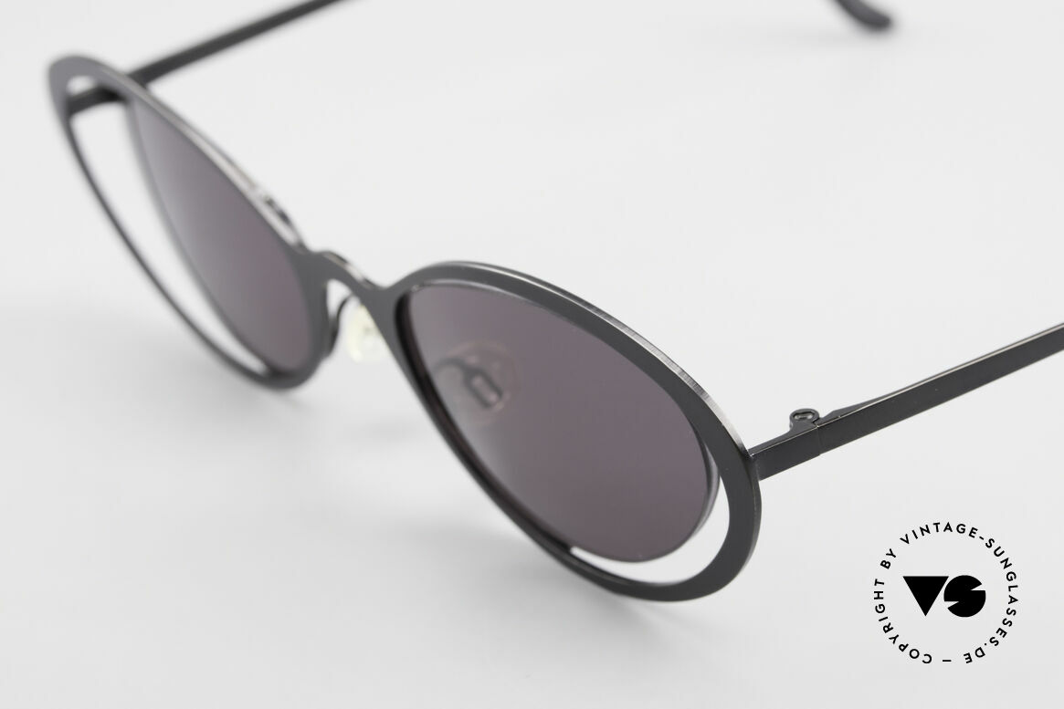 Theo Belgium LuLu Rimless Cateye Sunglasses 90s, an extraordinary designer piece by THEO BELGIUM, Made for Women