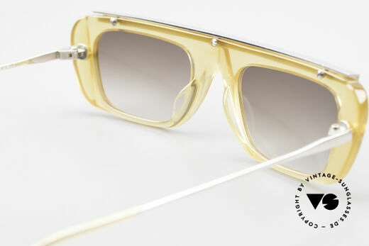 Jean Paul Gaultier 55-0771 Striking Vintage JPG Shades, the frame can be glazed with lenses of any kind, Made for Men and Women