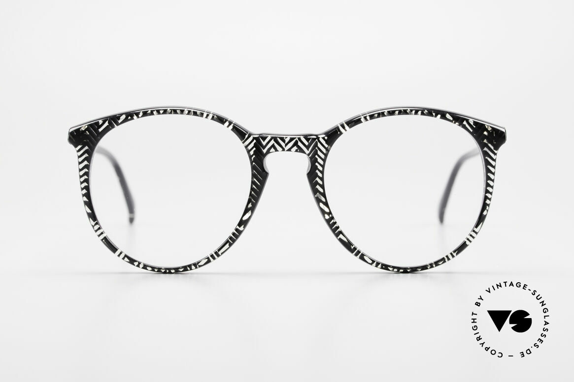 Alain Mikli 901 / 299 Panto Frame Black Crystal, classic 'panto'-design with brilliant frame pattern, Made for Men and Women