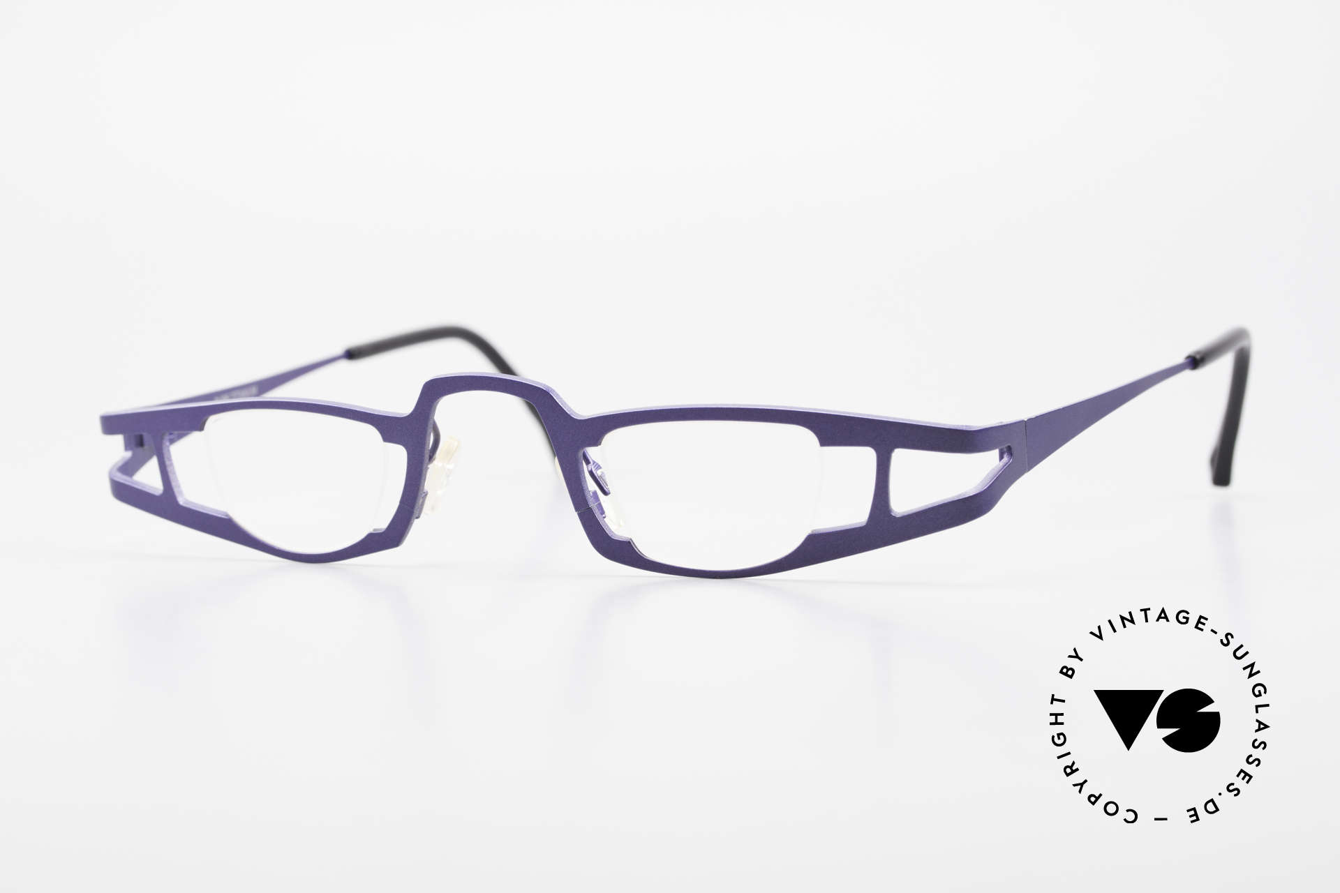 Theo Eye-Witness brainwear テオ-
