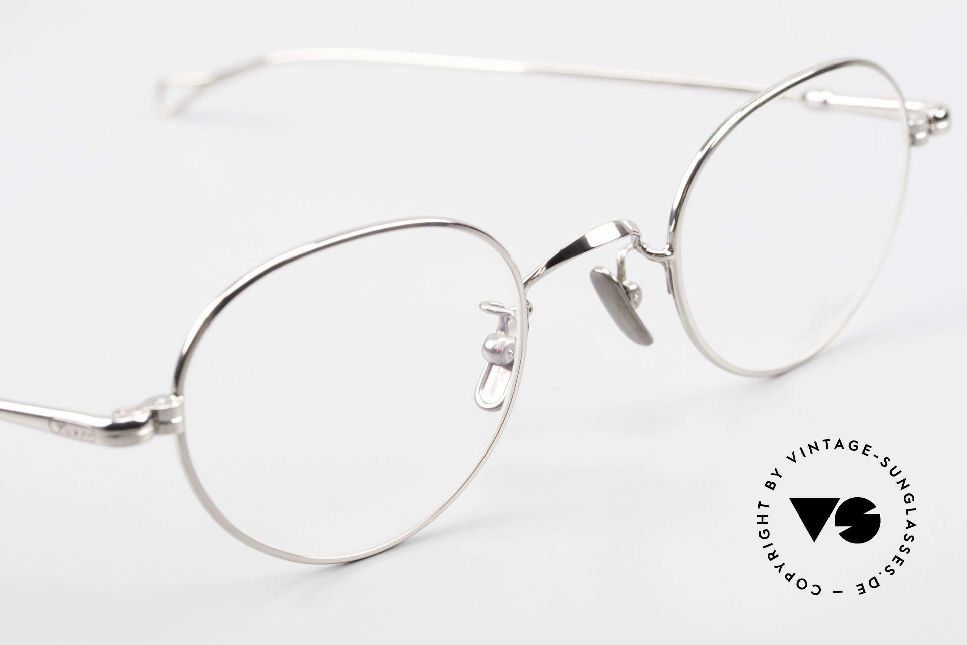 Lunor V 108 Panto Frame Platinum Plated, thus, we decided to take it into our vintage collection, Made for Men