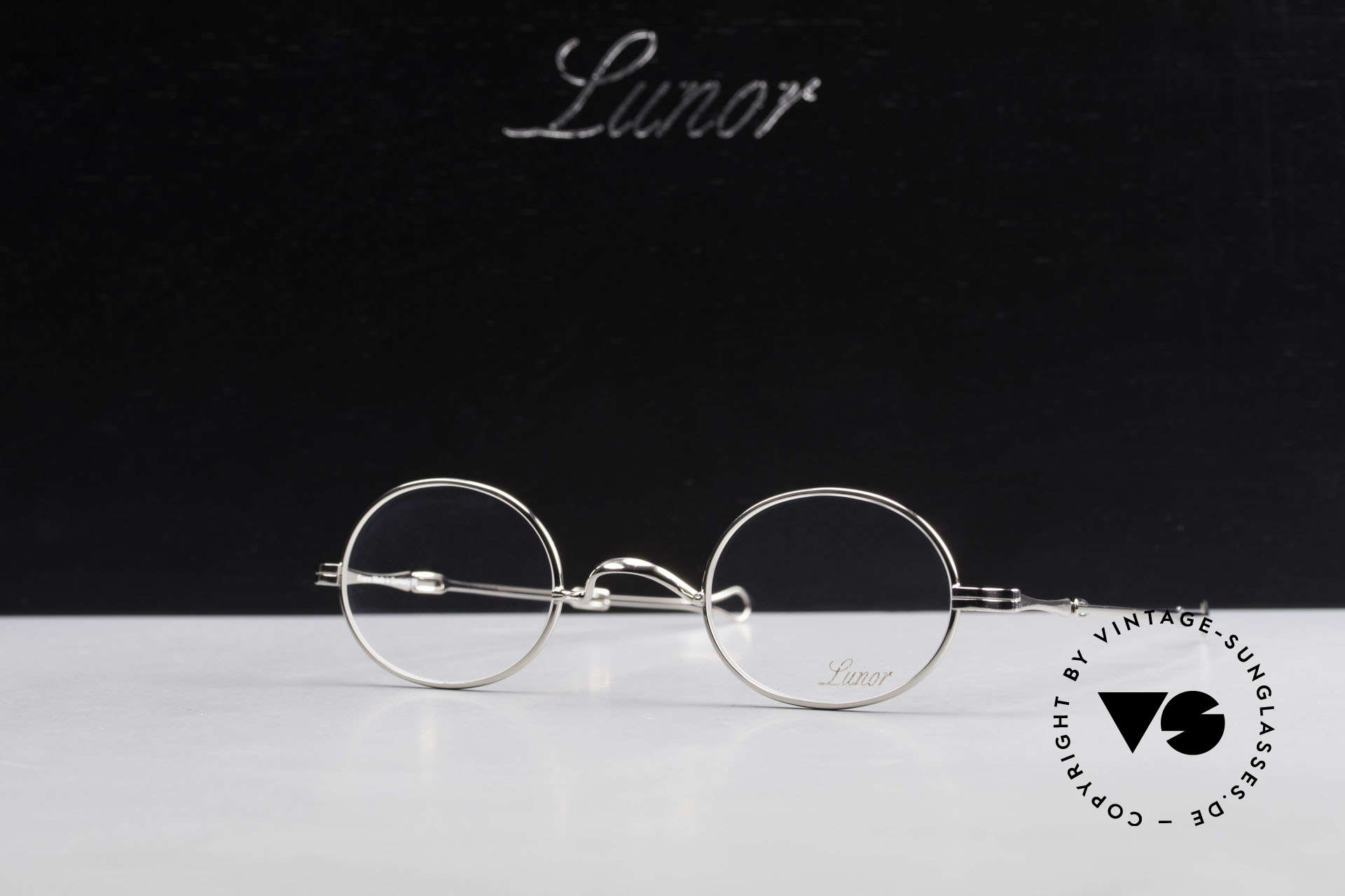 Lunor I 10 Telescopic Oval Eyeglasses Slide Temples, Size: small, Made for Men and Women