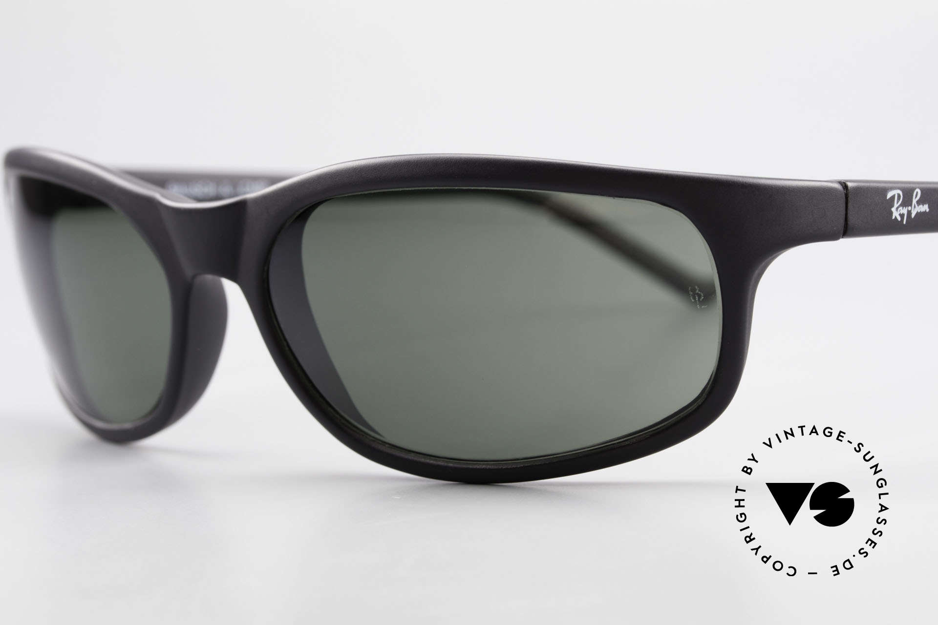 ray ban 2030 predator