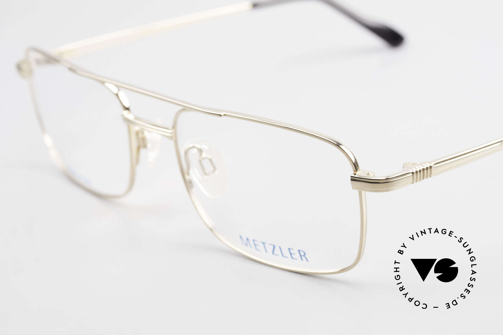 Metzler 1680 90's Titan Frame Gold Plated, never worn (like all our rare vintage 90s eyeglasses), Made for Men