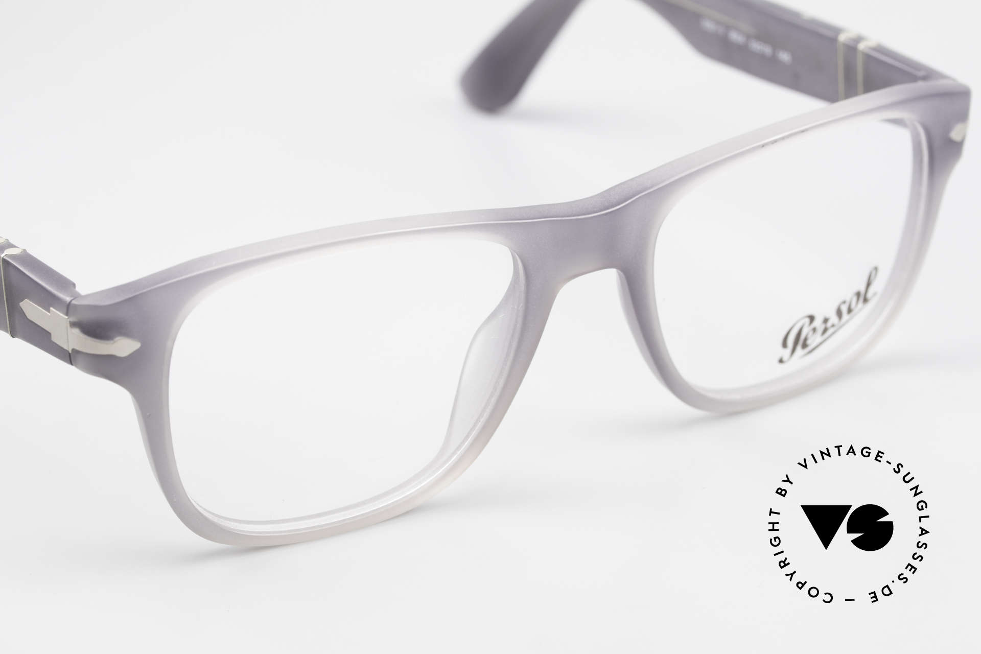 Persol 3051 Timeless Designer Frame Unisex, thus, we decided to take it into our vintage collection, Made for Men and Women