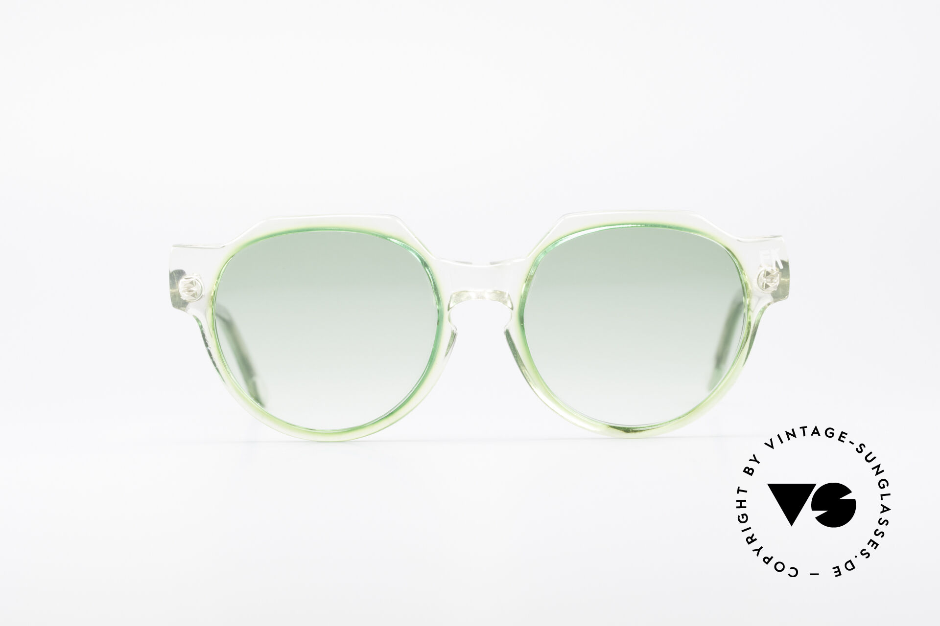 Sunglasses Emmanuelle Khanh 70 display picture 1
