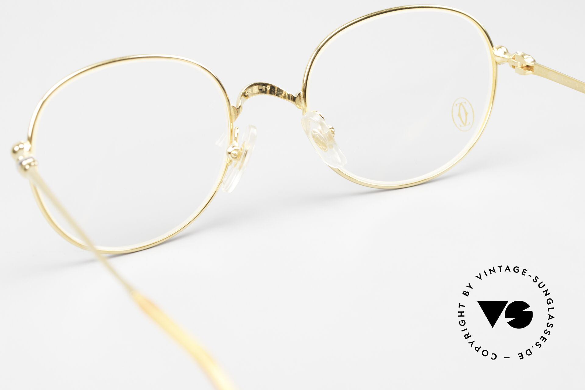 Cartier glasses circle lenses store