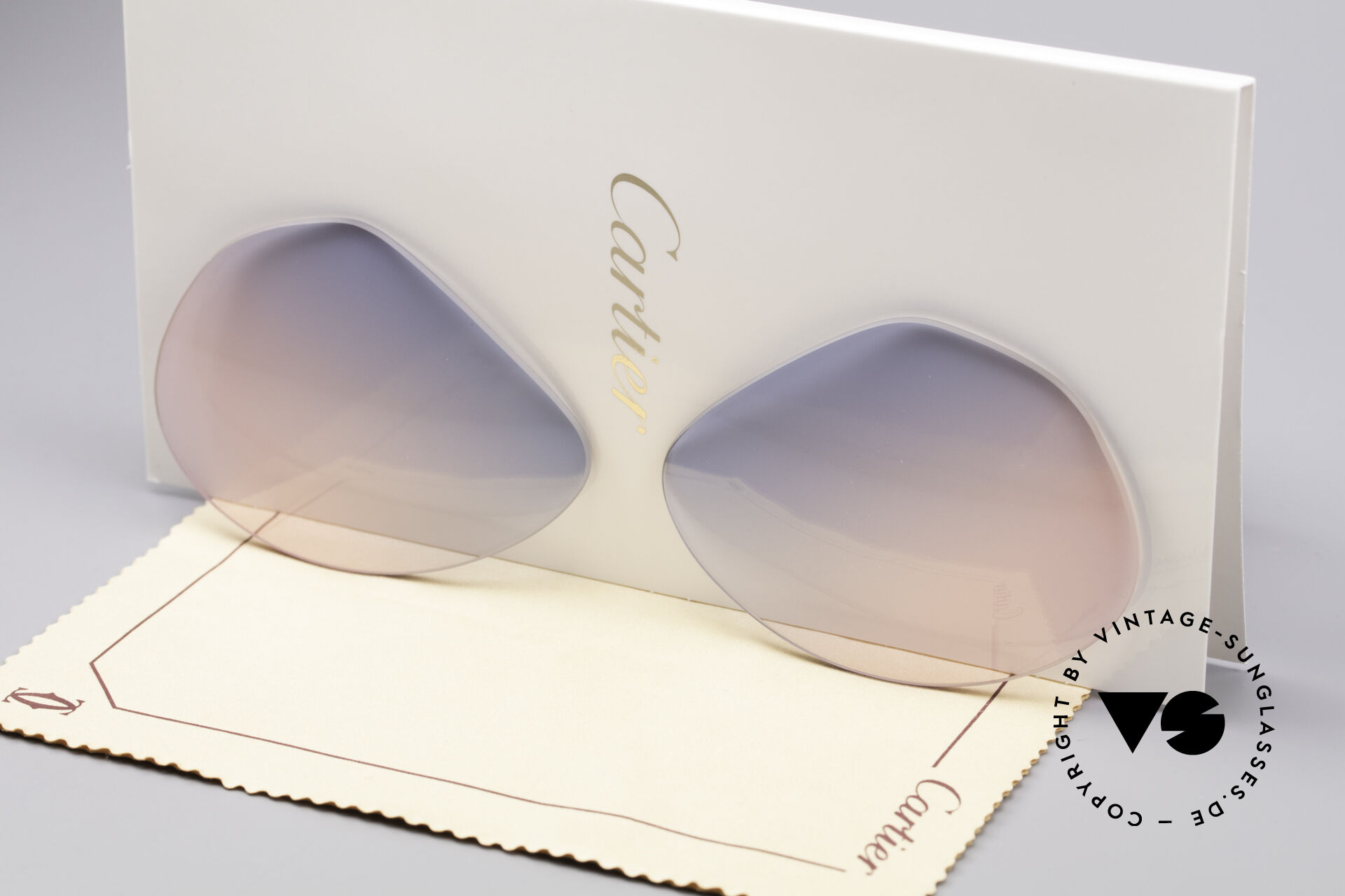 Sunglasses Cartier Vendome Lenses L Sun Lenses Blue Pink Gradient