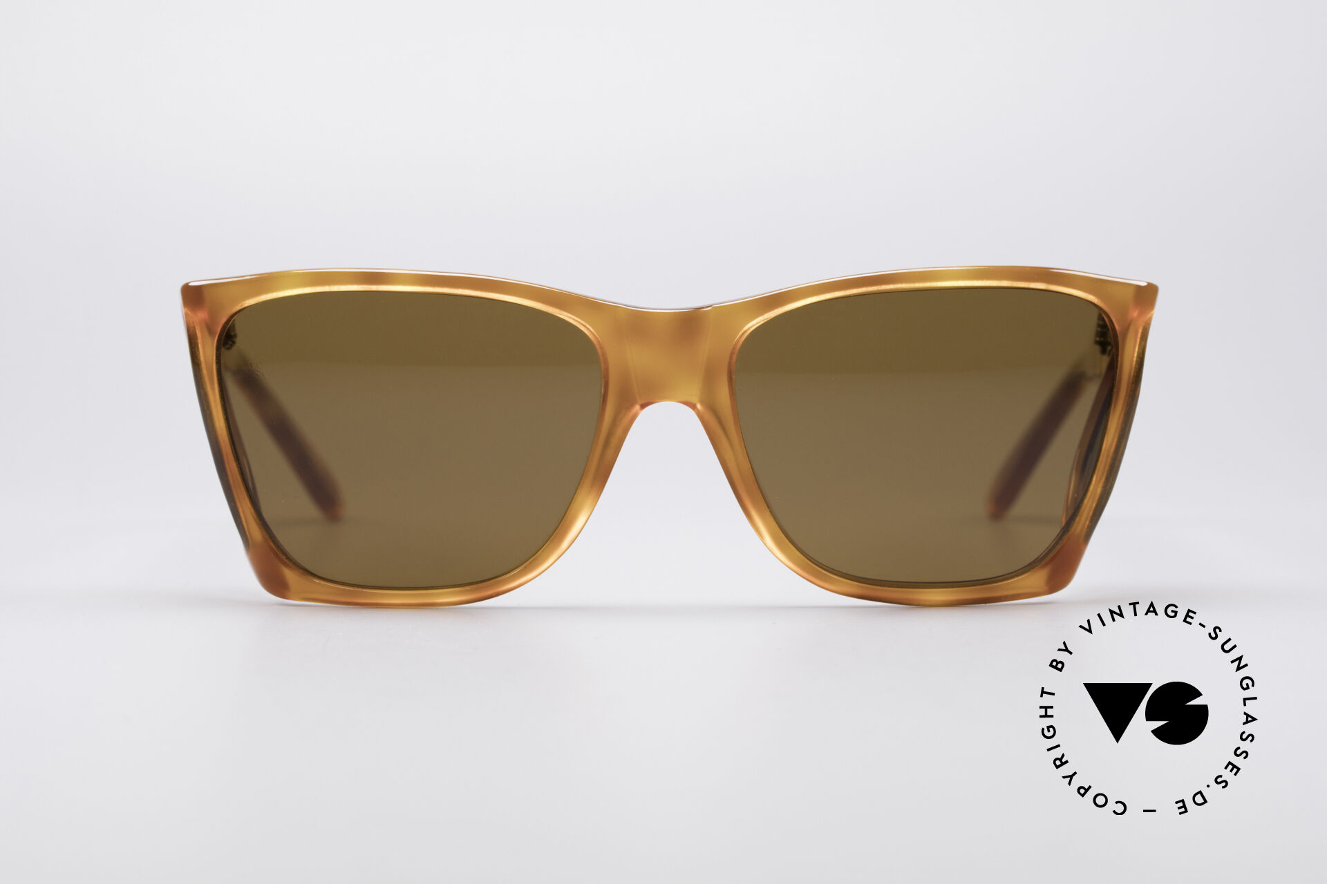Persol 009 2025