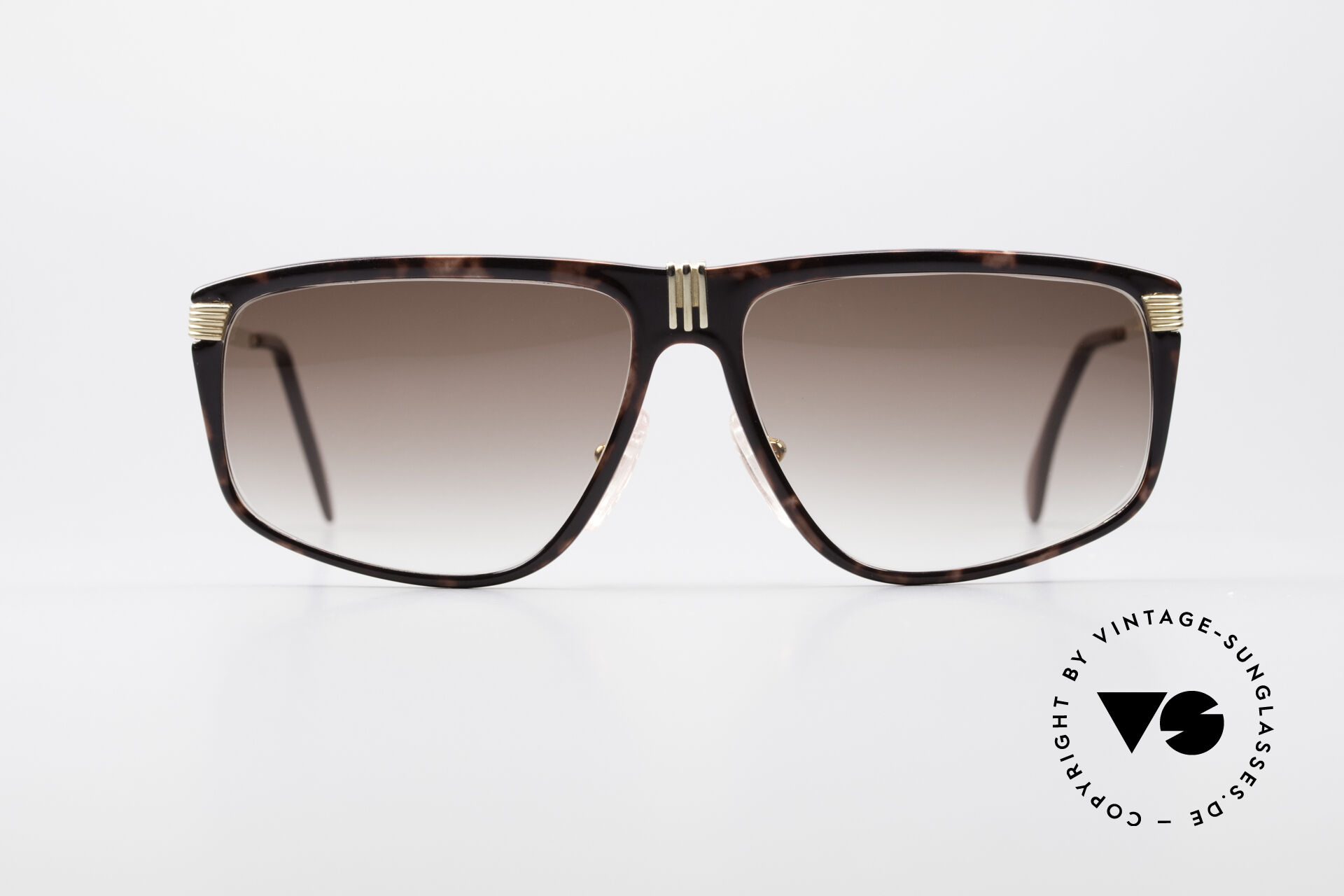 Sunglasses AVUS 2-220 Rare Vintage 80 display picture 1