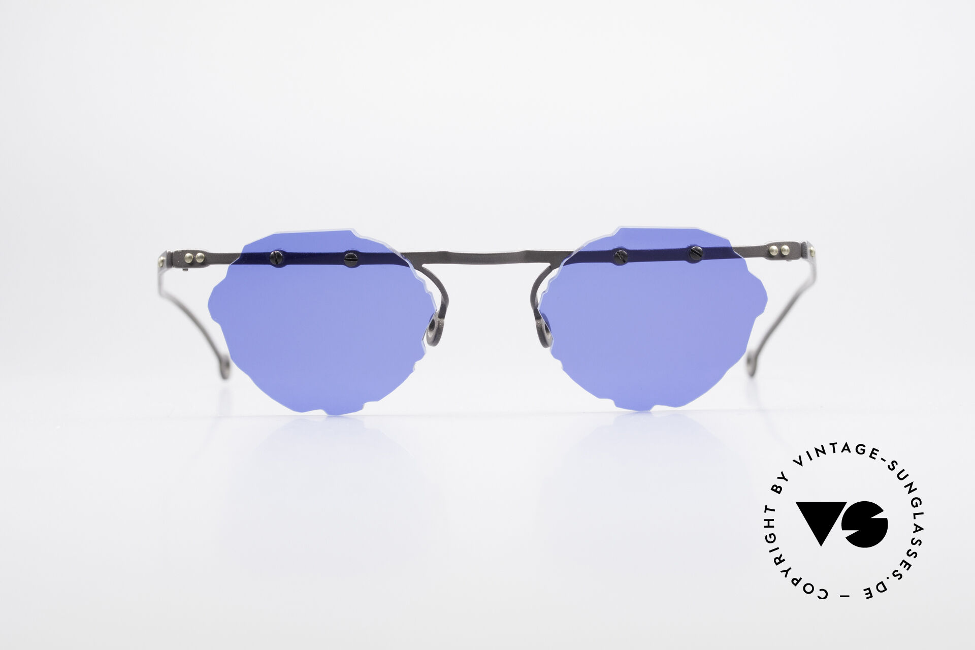 Sunglasses Theo Belgium Asis Lenses shaped like a leaf
