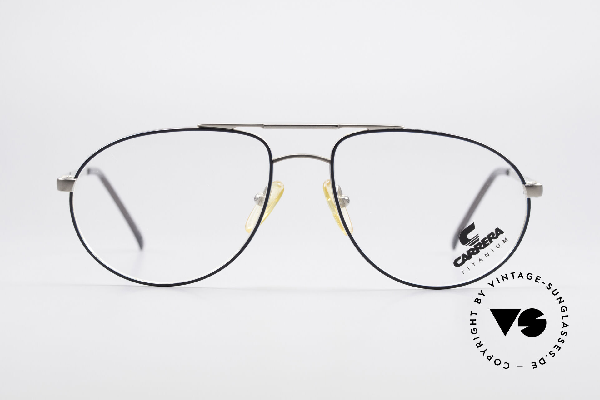 Carrera hotsell titanium frames