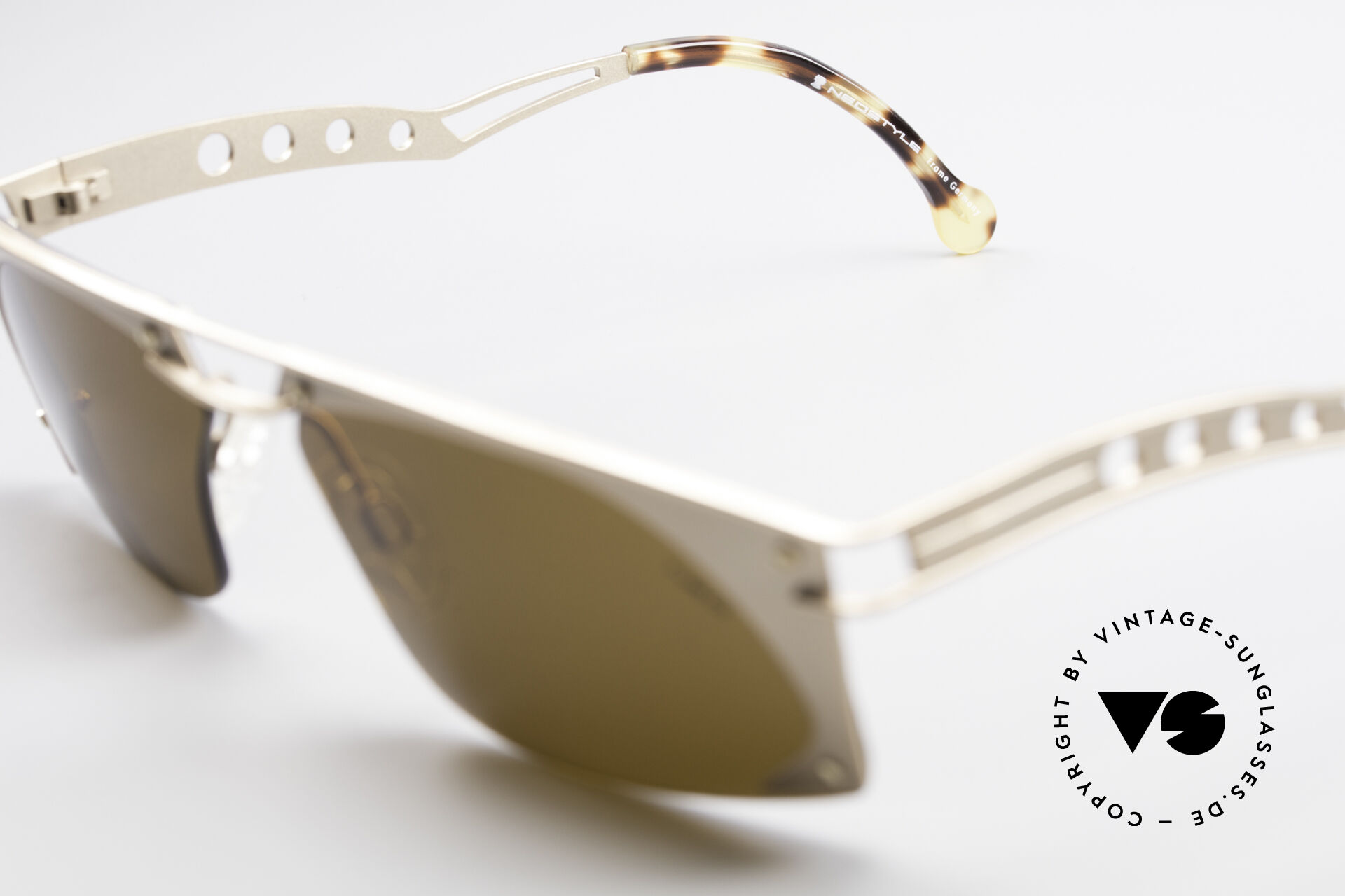 Prada sale machine sunglasses