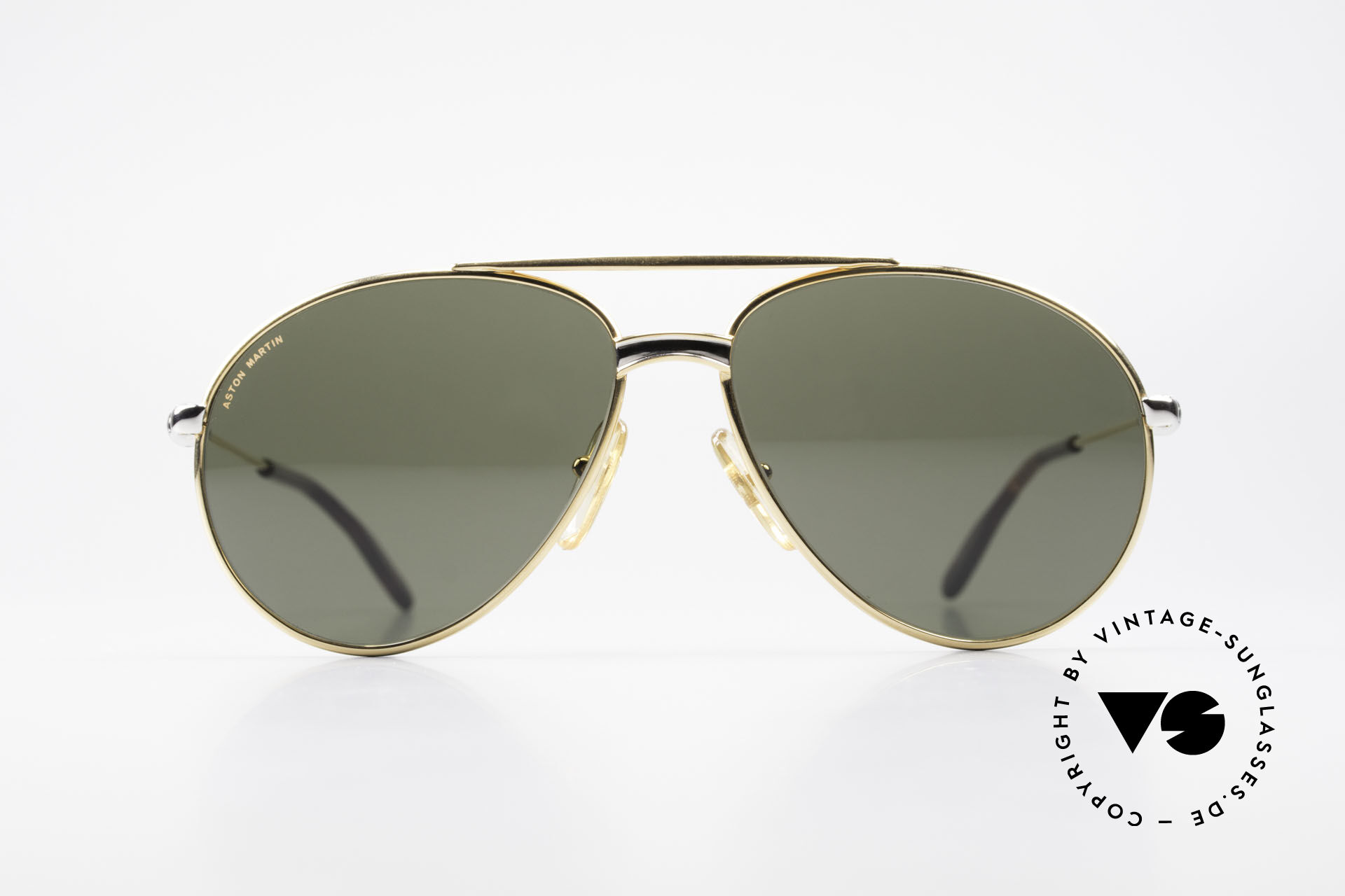 James bond aviator hotsell sunglasses