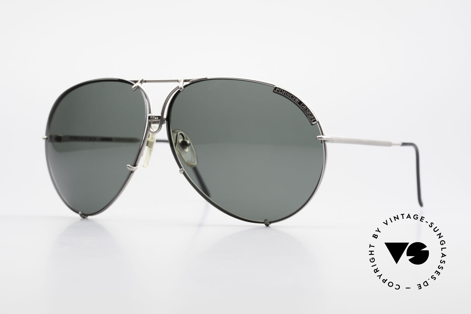 Porsche 5621 sunglasses top
